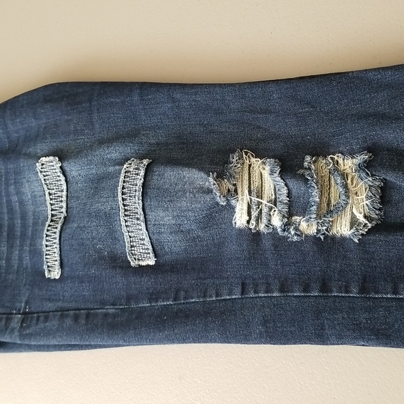 V.I.P distressed light weight jeans.. - Picture 6 of 10